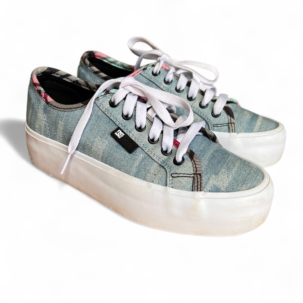 ⭐️ DC Manual Platform Denim Skate Casual Sneakers Women's Shoes Size 6.5 Vegan - Picture 2 of 10
